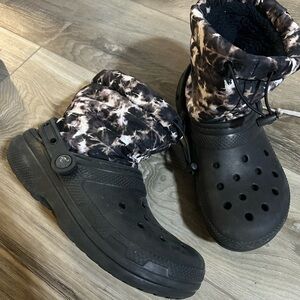 Kids Black Winter Crocs 5Y
